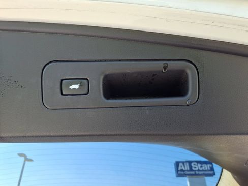 Used 2018 Acura MDX FWD image 14