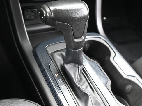 Used 2019 Chevrolet Colorado Z71 RWD image 24