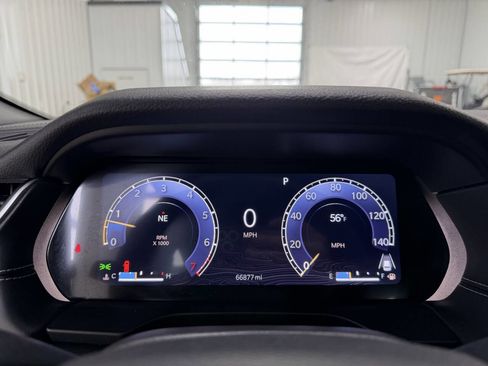 Used 2023 Jeep Grand Cherokee L Laredo image 32