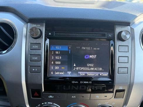 Used 2019 Toyota Tundra SR5 image 17