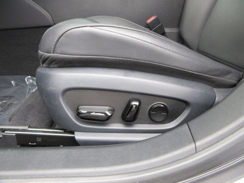 Used 2023 Lexus ES 250 w/ Premium Package image 32