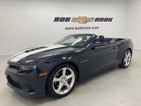 Used 2014 Chevrolet Camaro SS w/ RS Package RWD image 9