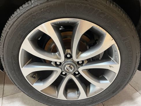 Used 2011 Nissan Juke SV w/ Sport Pkg FWD image 12