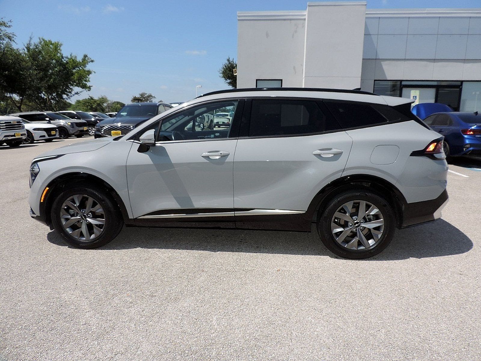 Used 2023 Kia Sportage SX FWD image 8