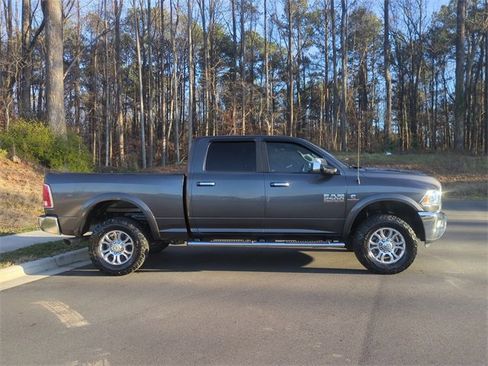 Used 2017 RAM 2500 Laramie image 14