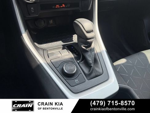 Used 2024 Toyota RAV4 AWD Hybrid image 18