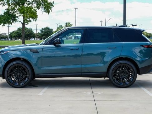 New 2026 Land Rover Range Rover Sport SE AWD/4WD image 16