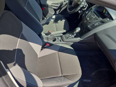 Used 2014 Ford Focus S FWD image 28