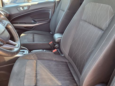 Used 2020 Ford EcoSport SE w/ SE Convenience Package image 3