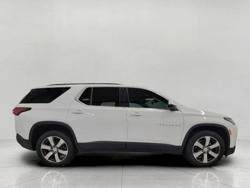 Used 2023 Chevrolet Traverse LT w/ LT Premium Package image 12