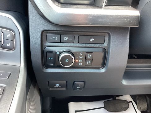 Used 2024 Ford F250 Lariat w/ Lariat Ultimate Package AWD/4WD image 21