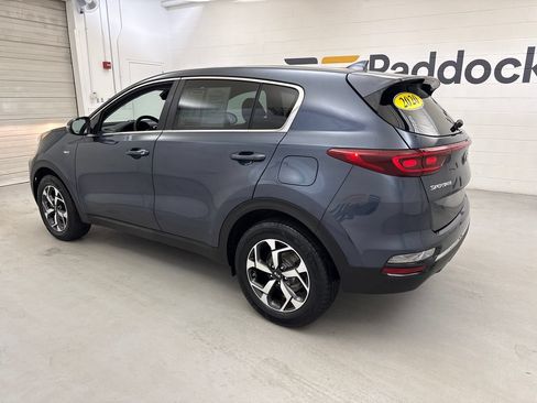 Used 2020 Kia Sportage LX w/ LX Popular Package AWD/4WD image 3