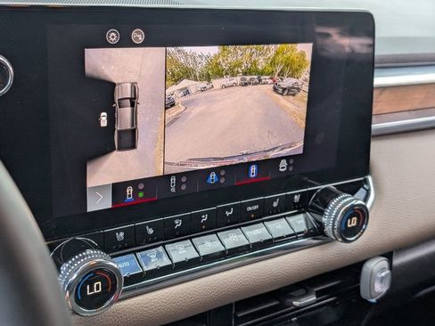 Used 2023 GMC Canyon Denali AWD/4WD image 28