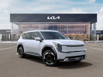 New 2026 Kia EV9 Land