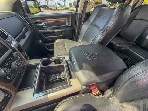 Used 2015 RAM 1500 Laramie w/ Convenience Group AWD/4WD image 18