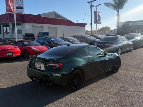 Used 2020 Toyota 86 RWD image 5