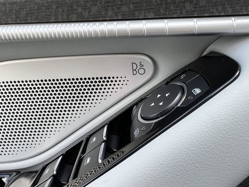 New 2026 Ford Explorer Platinum image 19