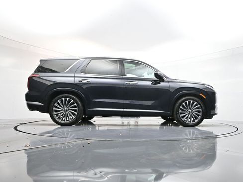 Used 2024 Hyundai Palisade Calligraphy image 40