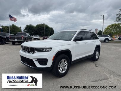 Used 2023 Jeep Grand Cherokee Laredo