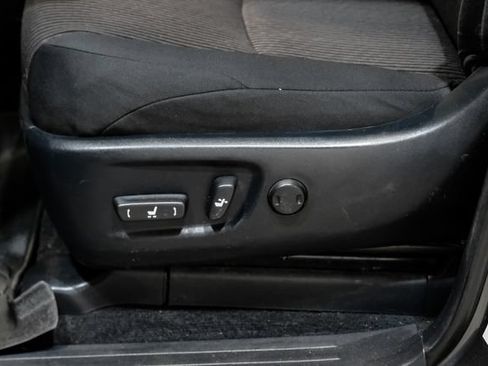 Used 2017 Toyota 4Runner TRD Off-Road AWD/4WD image 29