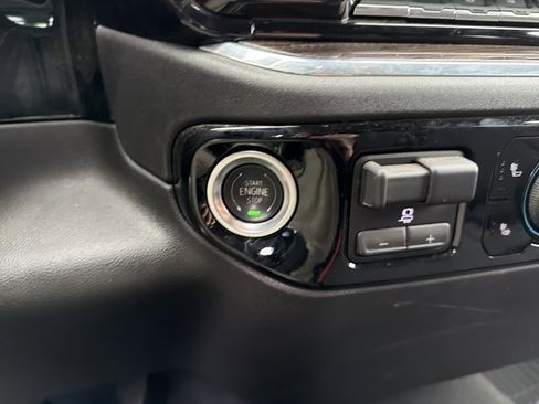 Used 2024 Chevrolet Silverado 2500 LT w/ Convenience Package image 24