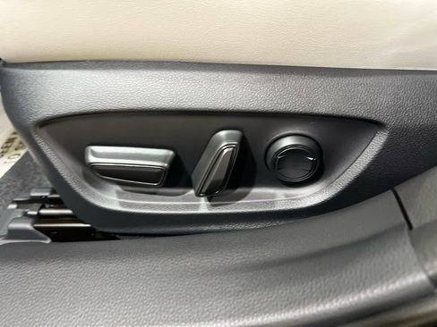 New 2026 Toyota Prius XLE image 15