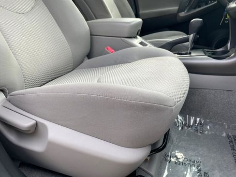 Used 2012 Toyota RAV4 4WD image 30