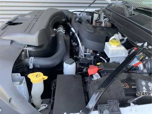 Used 2021 RAM 2500 Tradesman w/ Chrome Appearance Group image 13