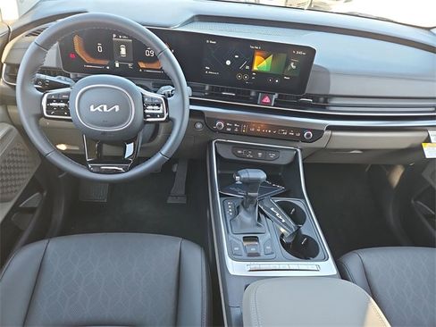 New 2026 Kia Carnival LXS image 7