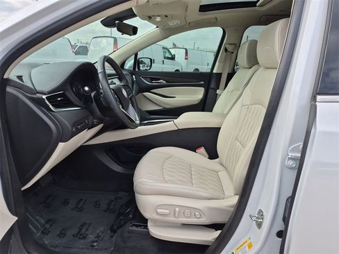 Used 2023 Buick Enclave Avenir w/ Avenir Technology Package image 11