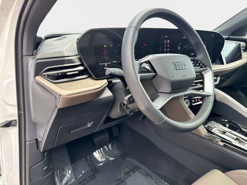 New 2025 Audi Q5 Prestige image 19