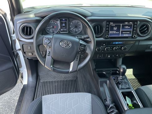 Certified 2023 Toyota Tacoma TRD Off-Road w/ Black Out Package (TMS) AWD/4WD image 13