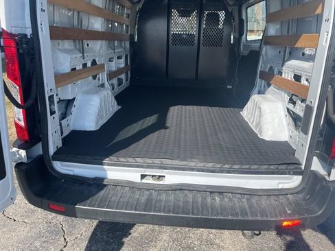 Used 2023 Ford Transit 250 Low Roof AWD w/ Exterior Upgrade Package image 18