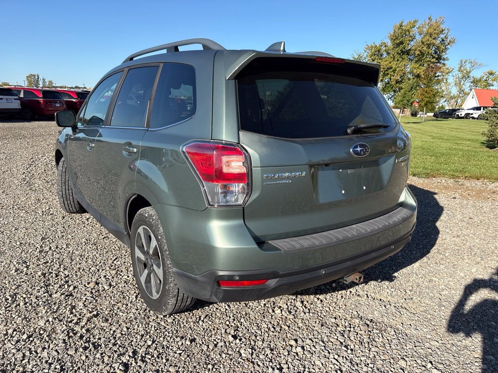 Used 2017 Subaru Forester 2.5i Limited AWD/4WD image 10