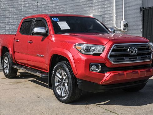 Used 2016 Toyota Tacoma Limited w/ Towing Package RWD image 6