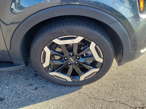 Certified 2023 Kia Telluride S w/ S Sunroof Package FWD image 41
