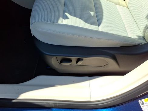 Used 2023 Buick Envision Preferred FWD image 5
