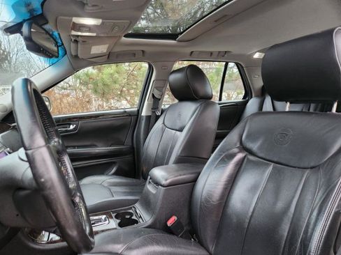 Used 2011 Cadillac DTS Luxury image 46