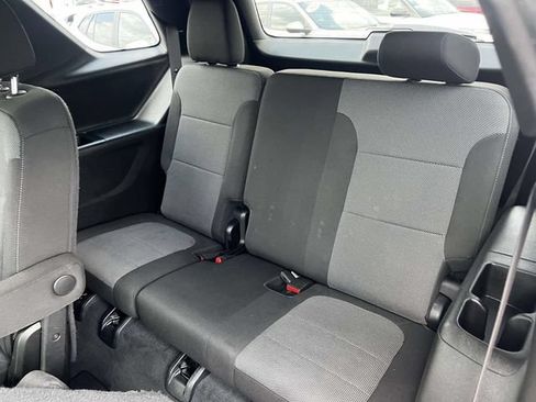 Certified 2023 Chevrolet Traverse LT FWD image 13