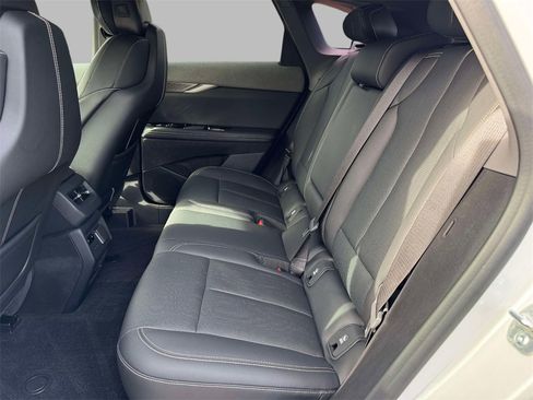 Certified 2025 Cadillac Optiq Luxury 2 w/ LPO, Floor Liner Package image 22