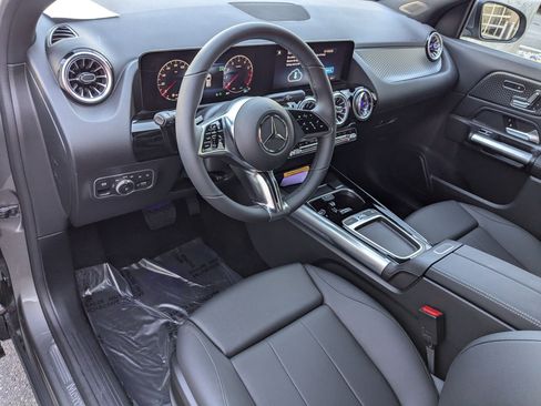 New 2025 Mercedes-Benz GLA 250 4MATIC image 10