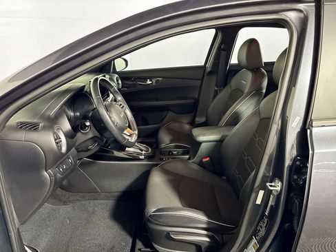 Used 2022 Kia Forte GT-Line w/ GT-Line Technology Package FWD image 12