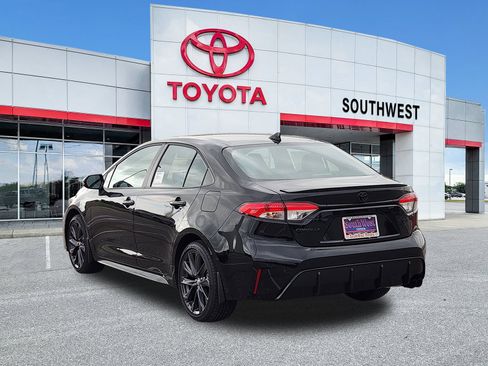 New 2026 Toyota Corolla SE FWD image 4