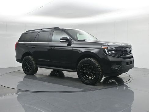 New 2025 Ford Expedition Active image 38