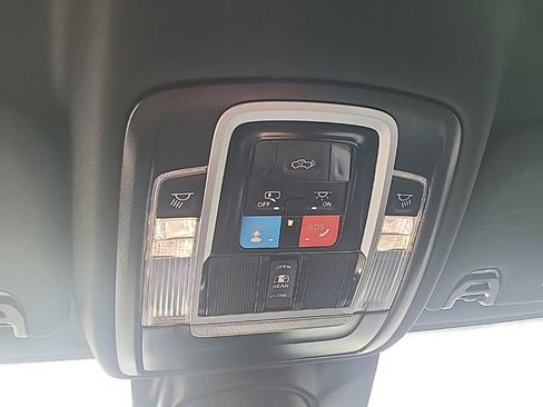 Used 2025 RAM 3500 Limited AWD/4WD image 13