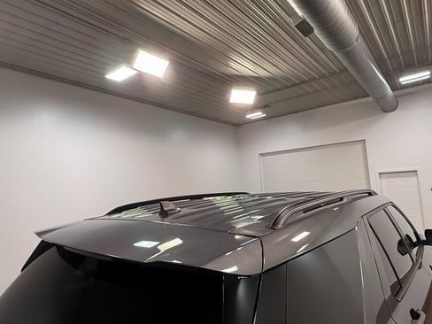 Used 2022 Ford Explorer XLT image 44