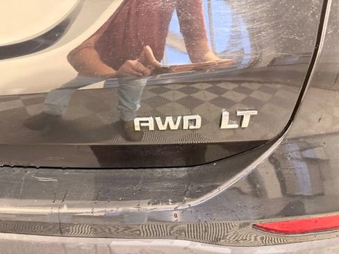 Used 2024 Chevrolet Equinox LT AWD/4WD image 15