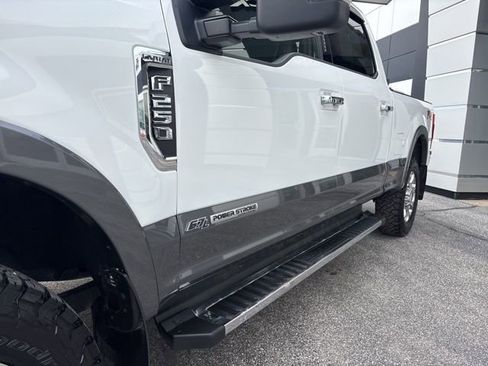 Used 2022 Ford F250 Lariat w/ Lariat Ultimate Package AWD/4WD image 10