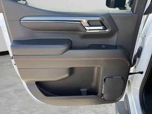 Used 2022 GMC Sierra 1500 AT4 w/ AT4 Premium Package image 17