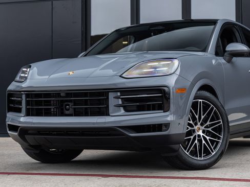 New 2026 Porsche Cayenne Coupe image 7